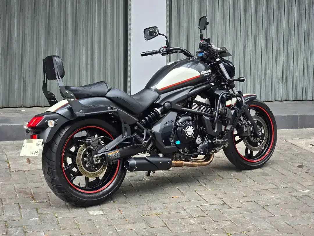 Moge Cruiser Kawasaki Vulcan 650 th 2017/2018 Km14rb Modif Siap Turing - Image 7 of 10