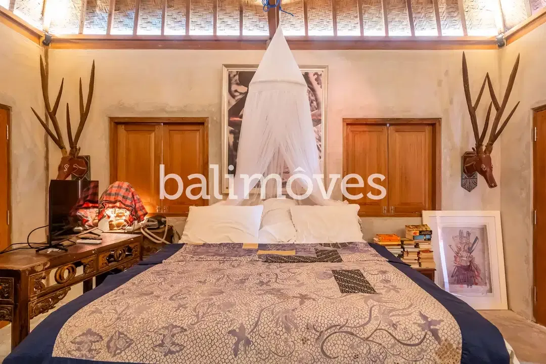 Villa Klasik Baru Dua Lantai dengan Dua Kamar Tidur di Sanur - Image 2 of 10