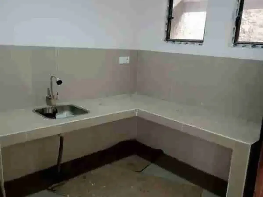 Rumah Modern Minimalis Siap Huni di Kebo Iwa Utara - Image 7 of 7