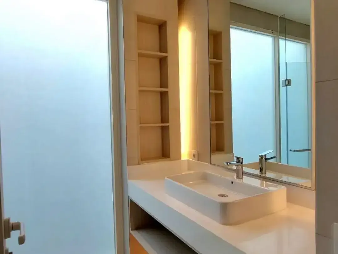 Brand New 3-Storey Villa for Rent – Hidden Gem in Padang Galak, Sanur - Image 5 of 10