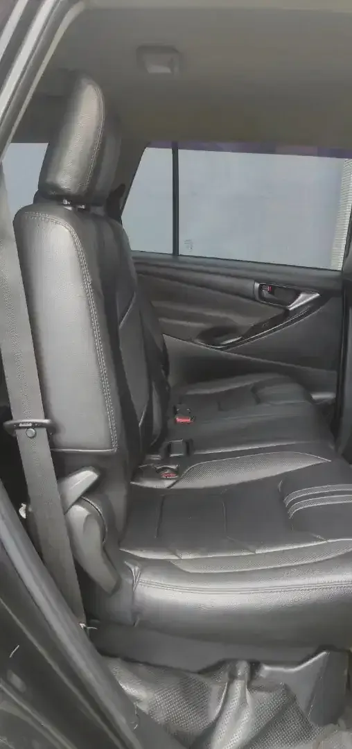 Toyota Kijang Innova Reborn 2.0 G Bensin Manual 2017 Hitam - Image 8 of 8