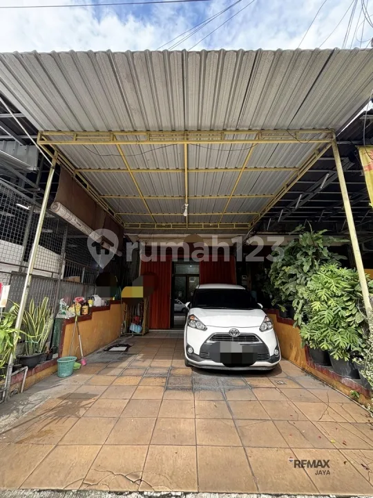 Ruko Bagus Dekat Sekolah Santo Yoseph Dijual, di Denpasar Barat Area - Image 1 of 4