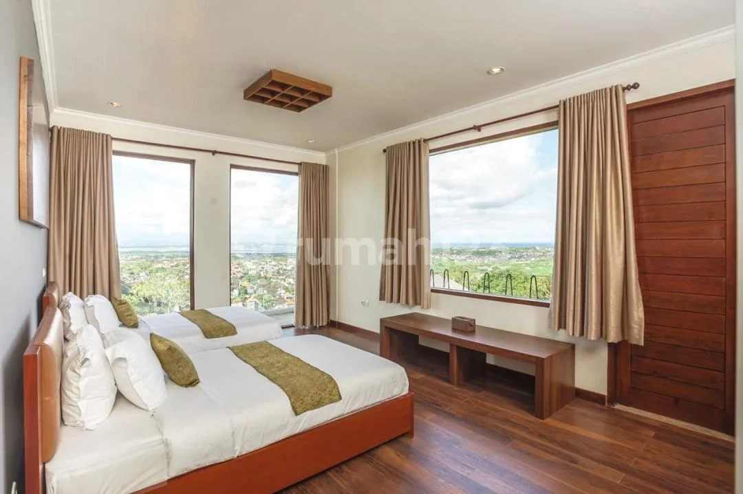For Lease Luxury Modern Villa With Big Stunning Pool And Sea View 3 Floor In Goa Gong, Jimbaran - Image 2 of 4