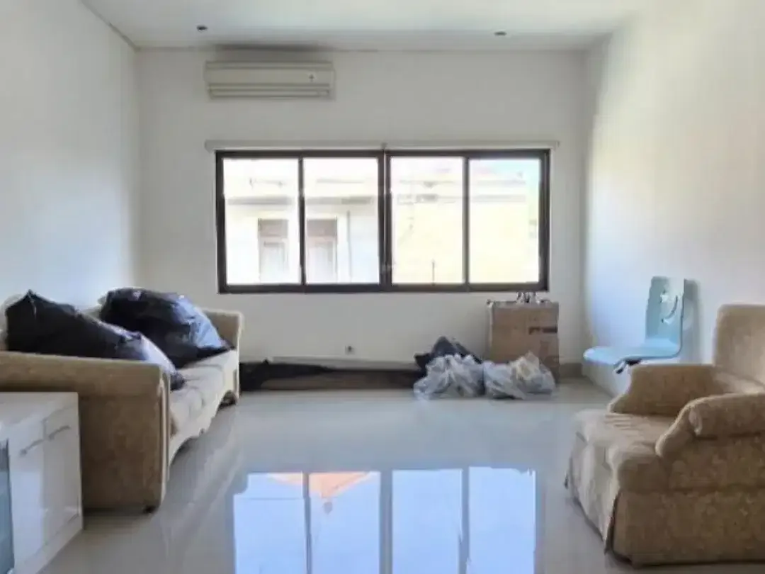 RUMAH STYLE VILLA DAN TANAH DI PERMATA GATSU REGENCY DENPASAR - Image 9 of 10