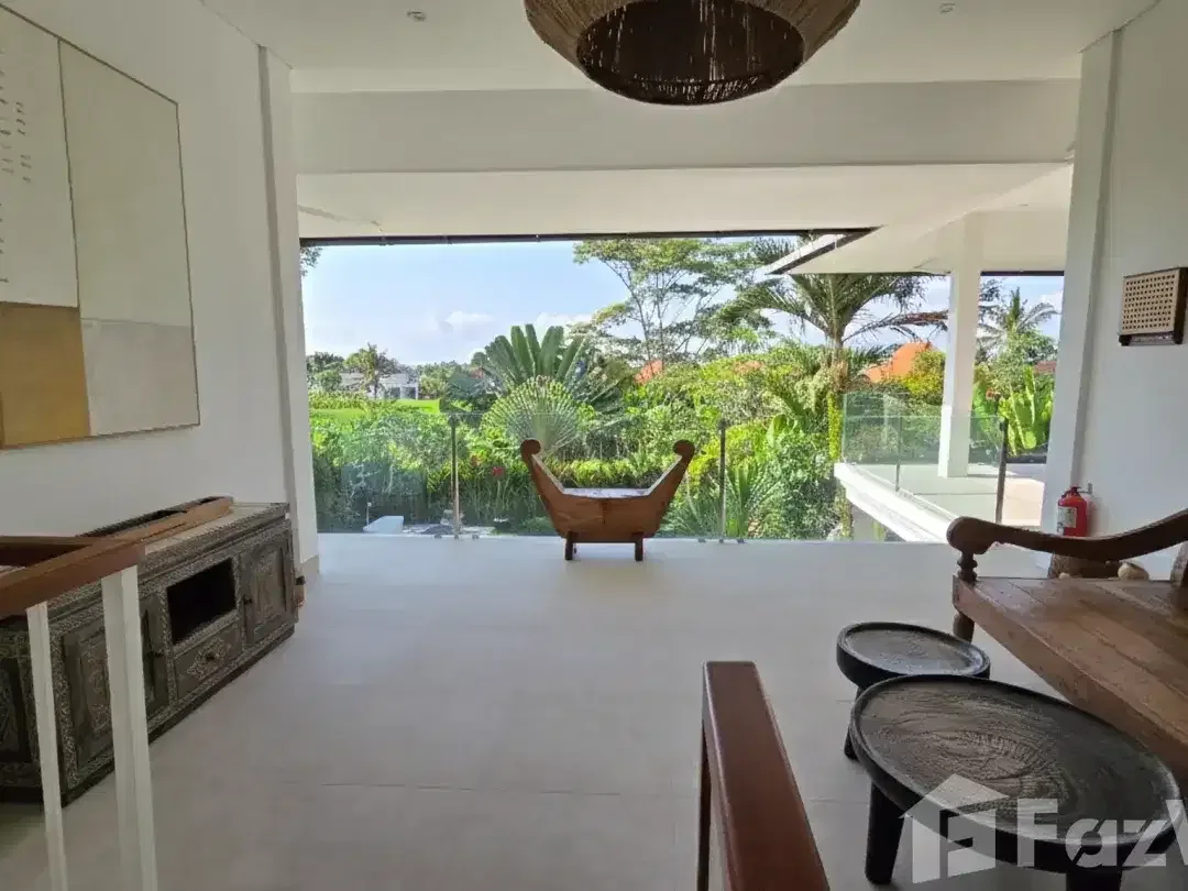 4 Bedroom Villa for sale in Tampak Siring, Bali - Image 2 of 10