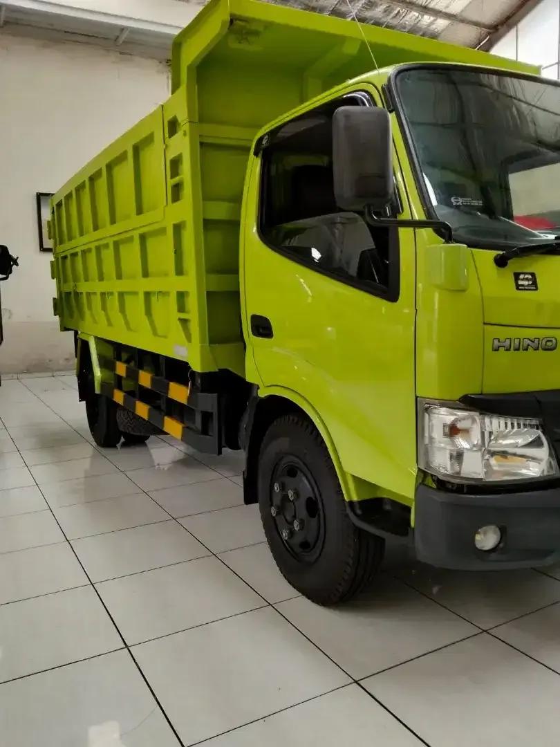 Hino Dutro Dump Truck 2023 - Image 3 of 6