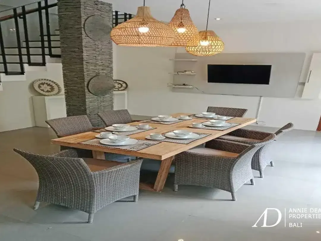 FREEHOLD | BALINESE DESIGN VILLA IN PRIME CANGGU - Image 5 of 10