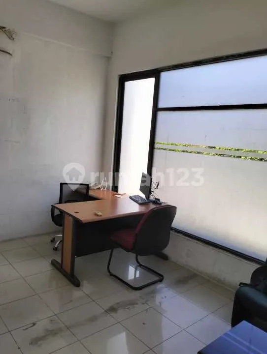 Dijual Ruko 3 Lantai, Lokasi Startegis di Area Renon, Denpasar - Image 3 of 4