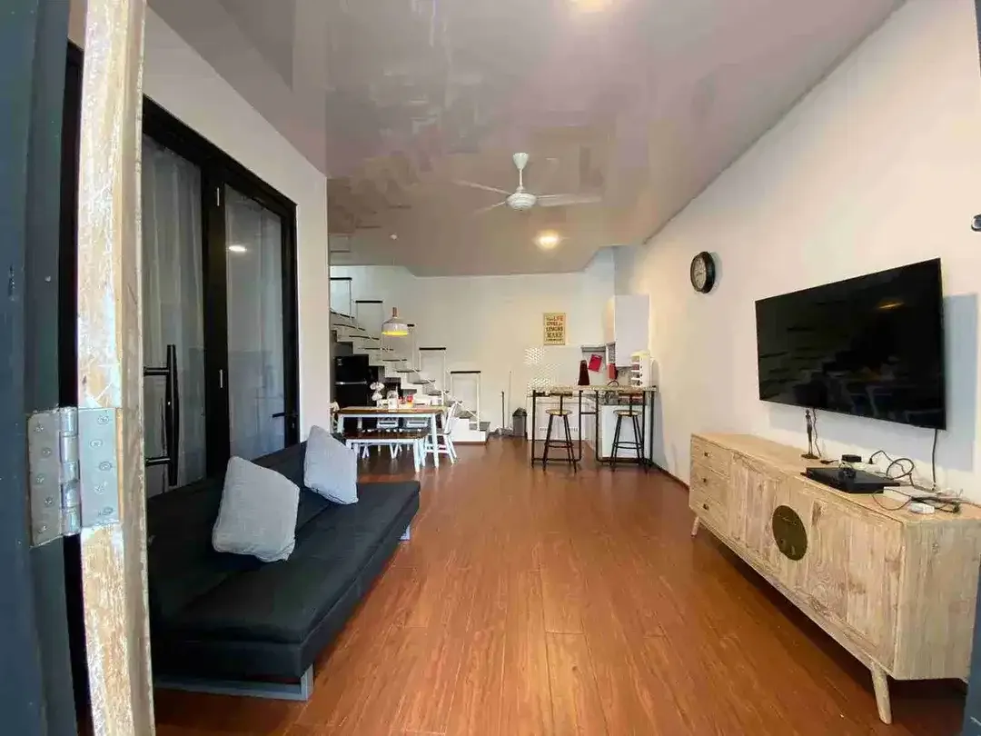 Rumah Modern Minimalis 2 Lantai Dekat Pantai Canggu - Image 6 of 10