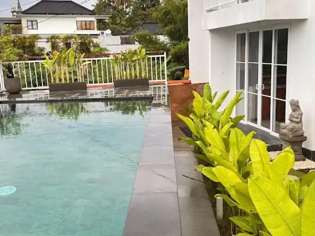 ID:H-152 Disewakan Guest House Bergaya Mezzanine Jimbaran Kuta Selatan Bali - Image 2 of 10