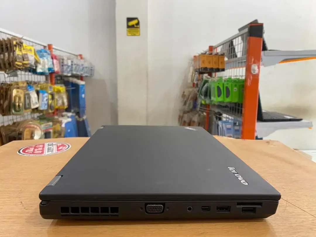 Lenovo ThinkPad T440P Core i5 Ram 8GB SSD 128GB Mulus Murah Garansi - Image 5 of 10