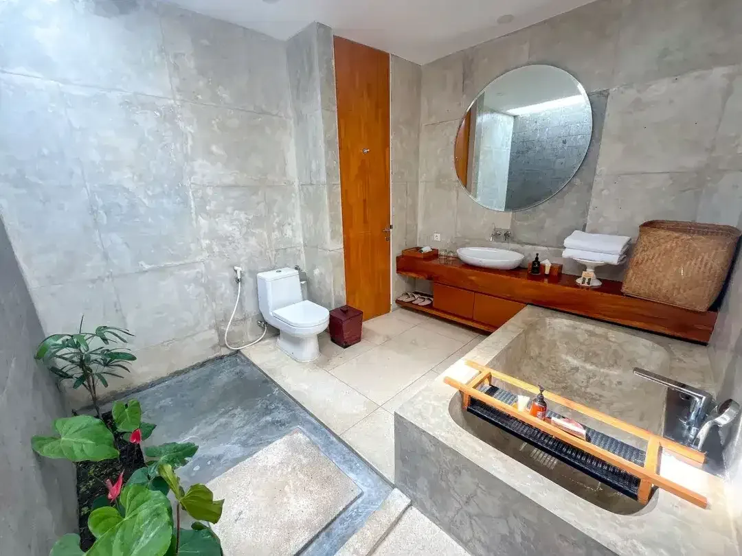 For Sale One Bedroom Villa Inside Four Star Resort in Pecatu-Uluwatu - Image 4 of 8