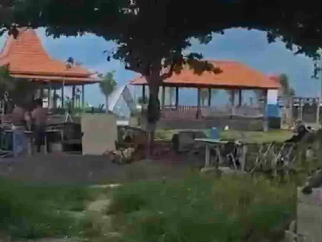 dijual tanah 10.600 m² IDR 3 milyar  per are beach front batu Belig Seminyak Badung Bali - Image 5 of 10