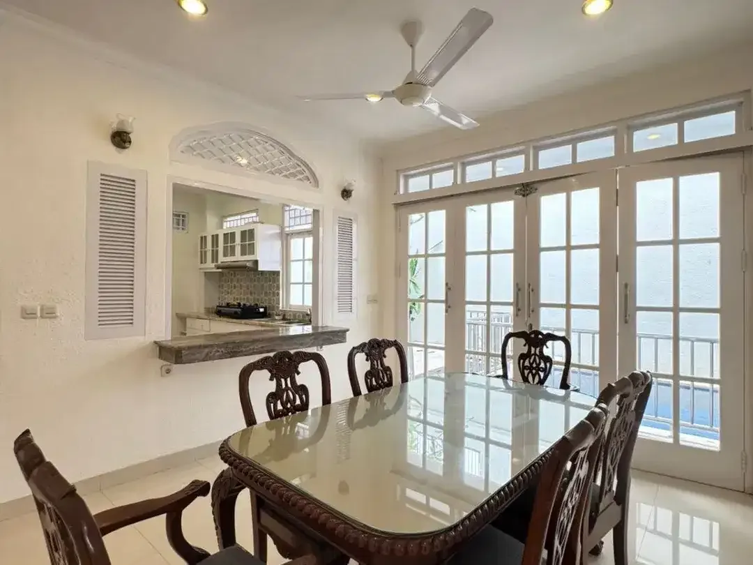 Villa 250 m2 di Sanur - Image 2 of 10