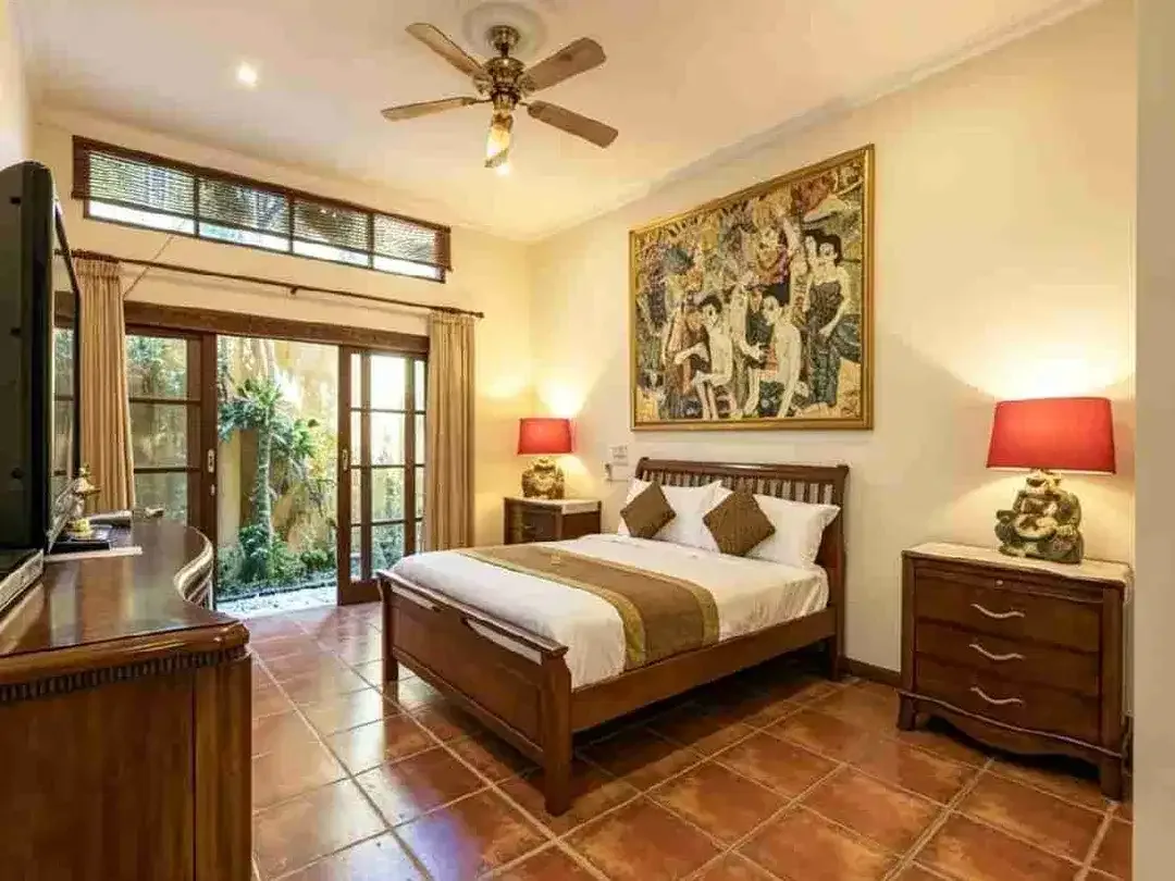 DIJUAL VILLA TRADISIONAL TROPIKAL, SEMINYAK, BALI - Image 6 of 10