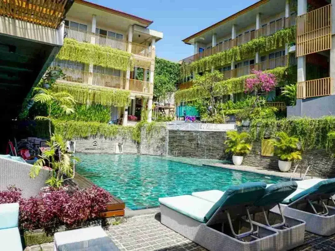 Hotel Bintang 4 ( 90 kamar ) Nusa Dua Bali - Image 1 of 10