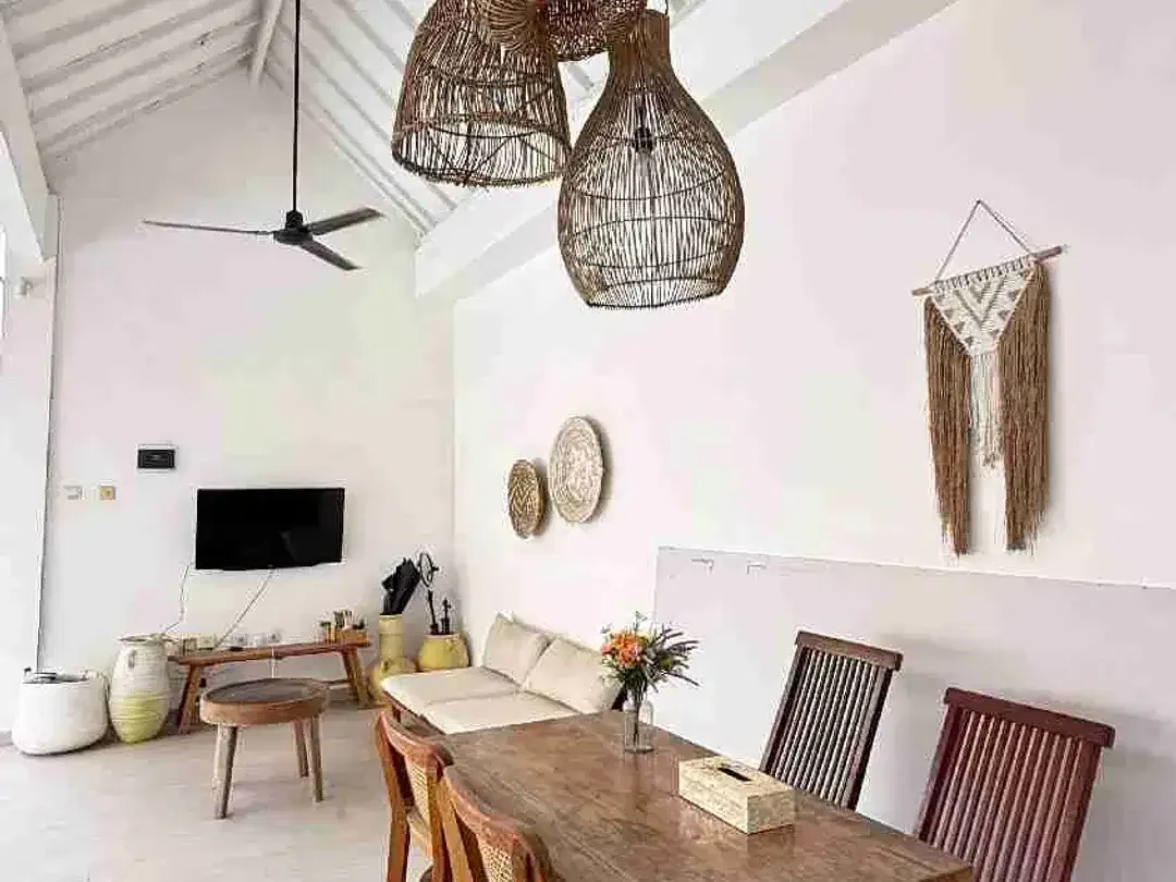FOR SALE – MODERN TROPICAL FULLY FURNISHED VILLA IN UNGASAN, BALI - Image 6 of 10