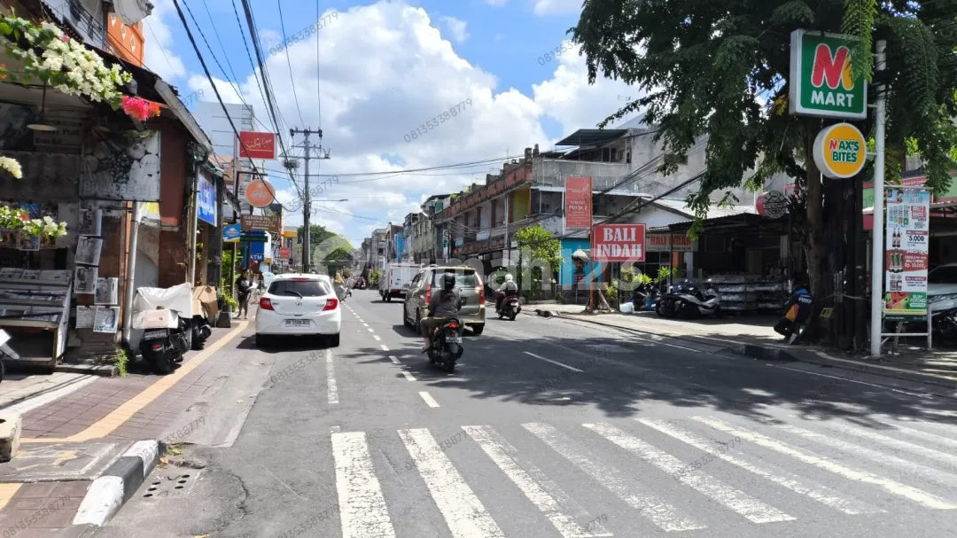 Ruko 3 Lantai di Jalan Utama Wahidin. Pusat Kota Denpasar. Area Pertokoan - Image 2 of 4