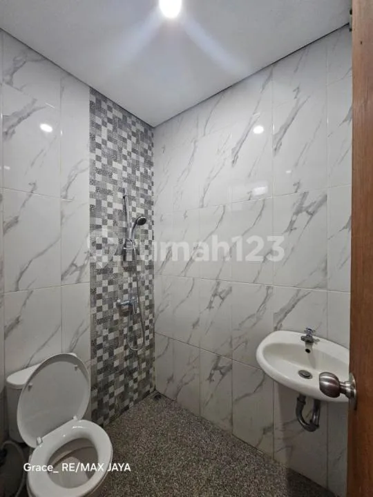 Rumah Modern Minimalis Siap Huni di Area Renon - Image 4 of 4