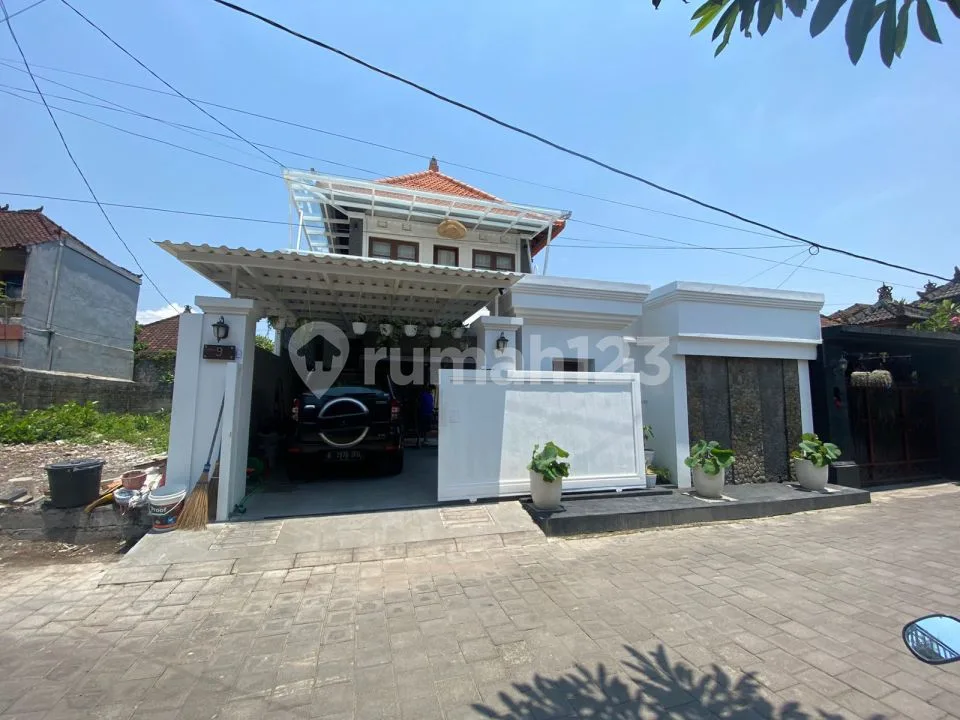 Villa di Pengiyasan Sanur Cantik Siap Huni Fully Furnished Akses Jalan Lebar Nyaman dan Homey - Image 1 of 4