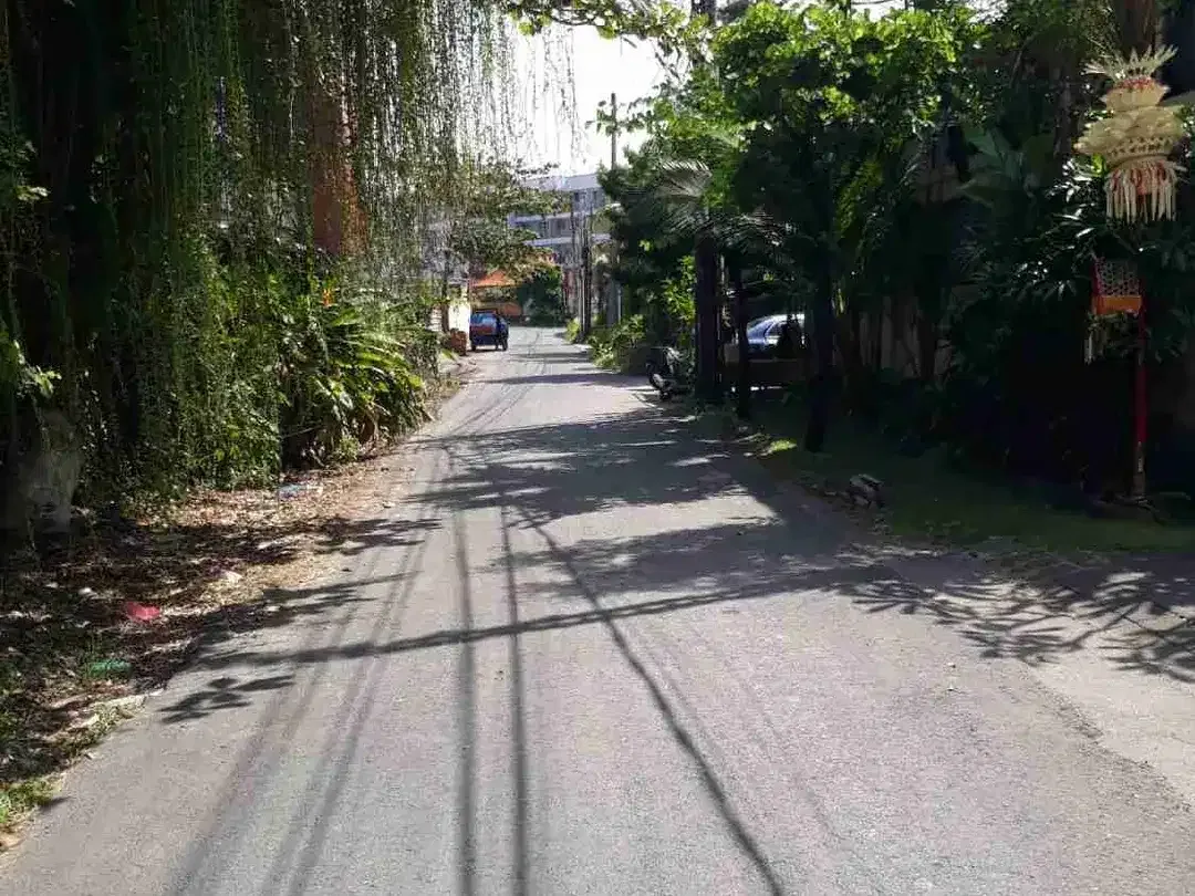 DIJUAL TANAH LOKASI JALAN SUNSET KUTA/JL. PURA MERTASARI III DEKAT HARRIS Hotel Sunsetroad - Image 3 of 4