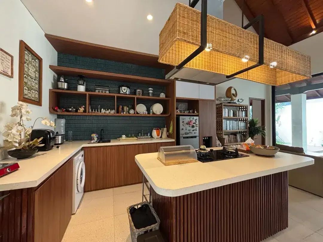COZY PRIVATE VILLA IN SEMINYAK KUNTI - Image 8 of 10