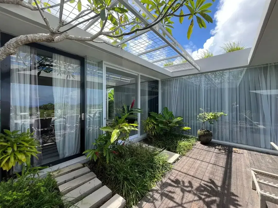 2 Bedroom Stunning Ocean View Villa In Uluwatu - Image 4 of 8