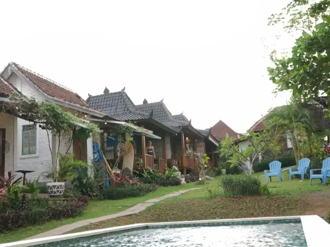 Leasehold - Tropical Oasis in Batu Mejan - 9 Bungalows with Pool & Garden, Canggu, Bali - Image 3 of 10