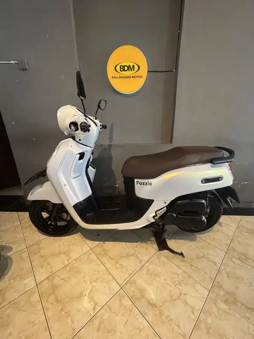 DP 2,5 JT / BUNGA MENURUN 2% / YAMAHA FAZZIO 125 LUX TAHUN 2023 - Image 2 of 7