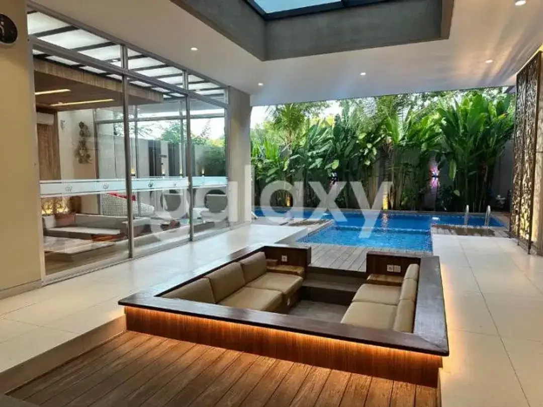 VILLA MEWAH MODERN DEKAT PANTAI JIMBARAN - Image 1 of 10