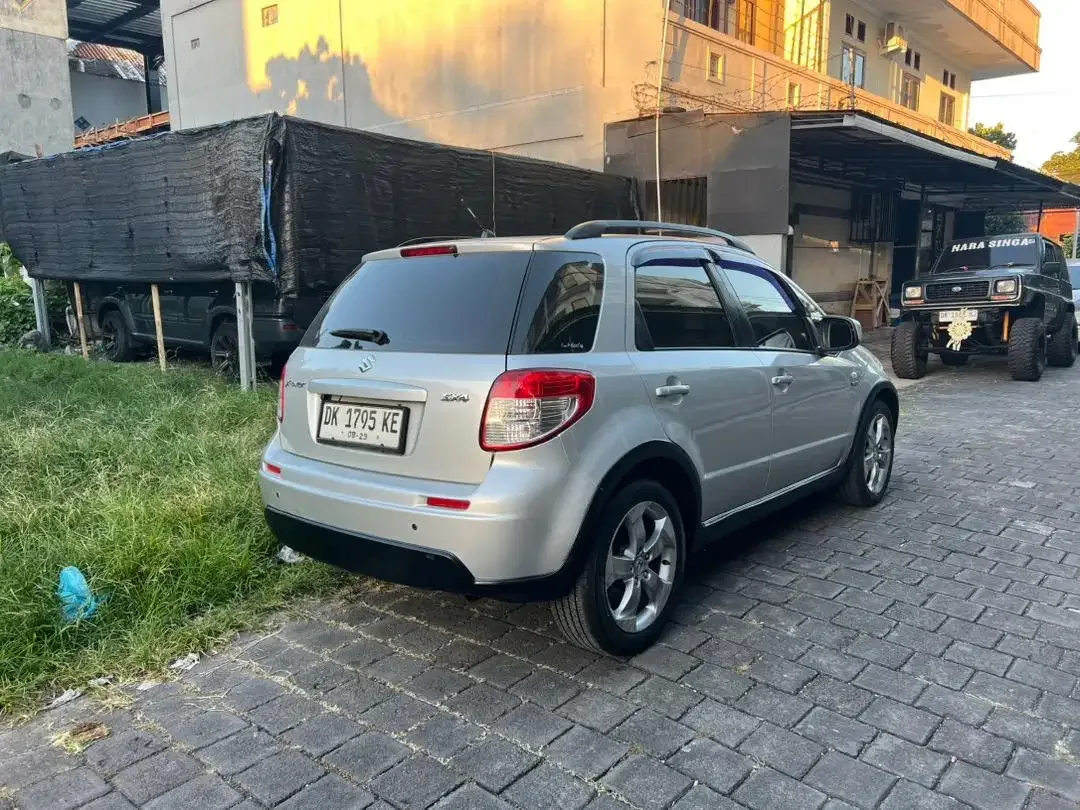 Suzuki SX4 2009 manual asli bali - Image 3 of 10