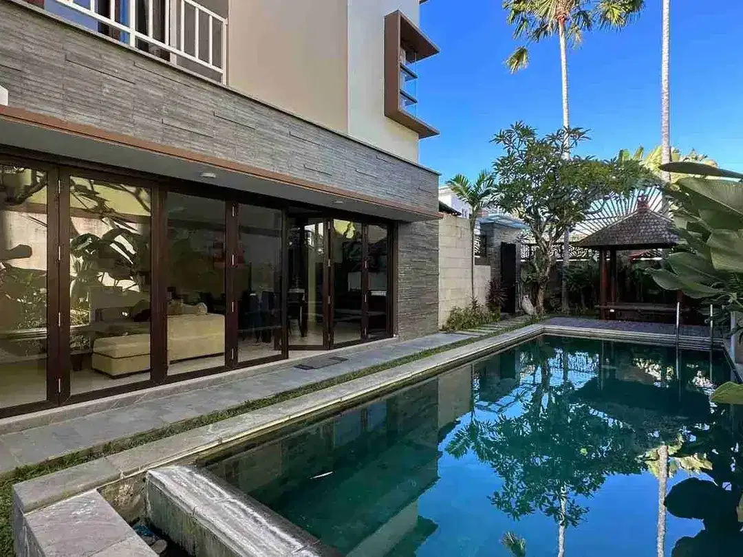 For Sale Villa.luxury Furnish Bidadari Seminyak Jl7mtr Garase 2Mobil - Image 3 of 10