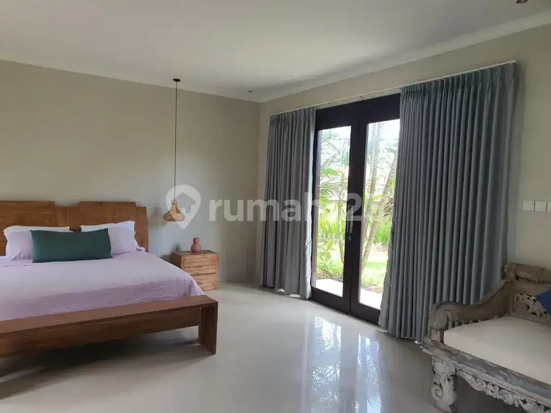 Villa Baru Pantai Cemagi 15M Seharga Tanah Kosong - Image 1 of 10