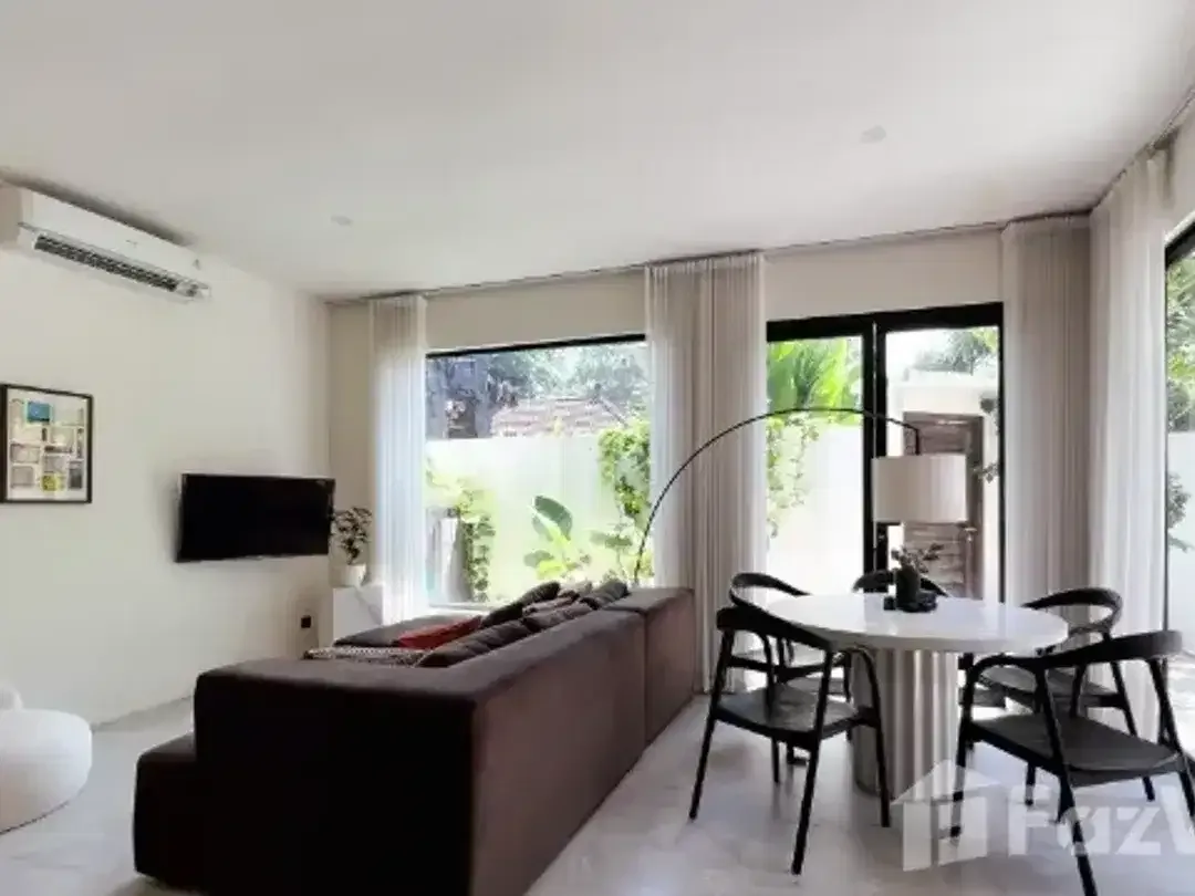 2 Bedroom Villa for sale in Seseh, Bali - Image 1 of 10
