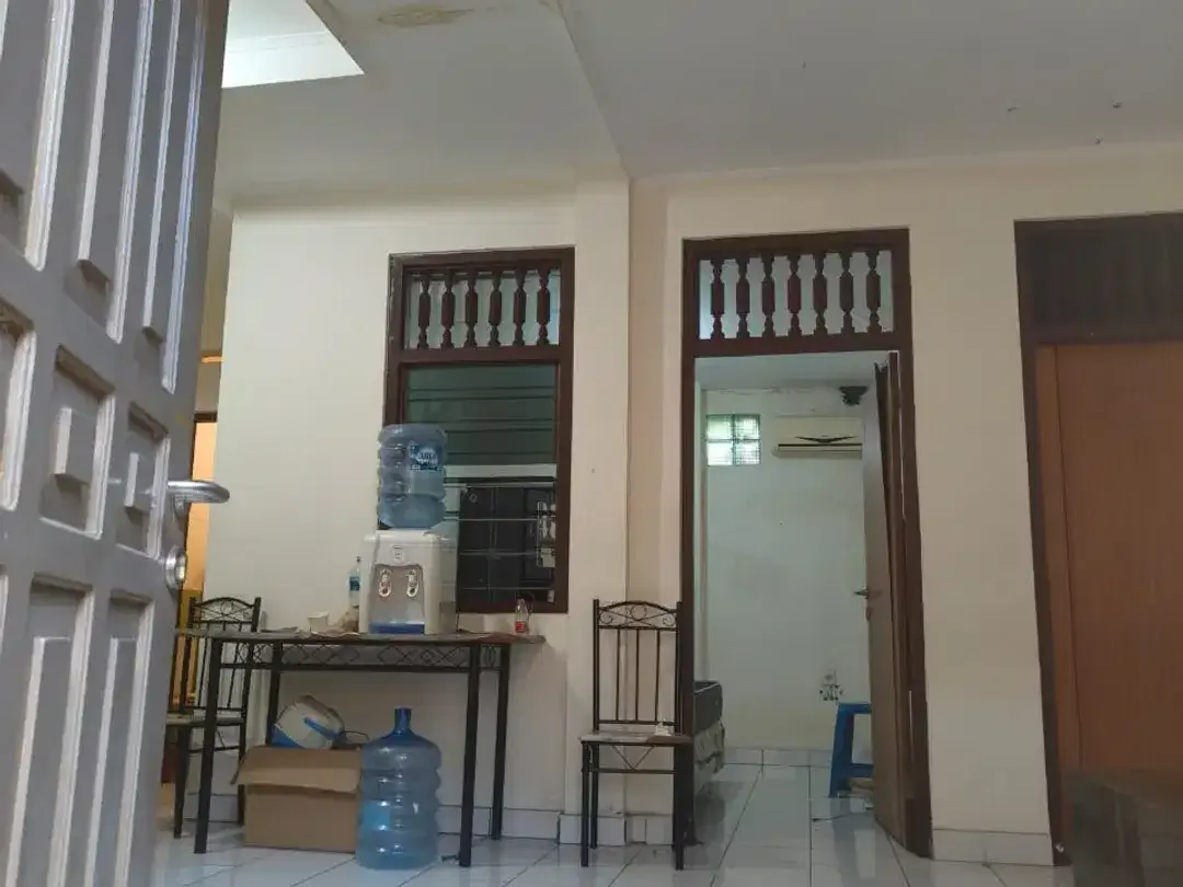 FOR SALE RUMAH KOST 2LT HITUNG TANAH LOKASI PREMIUM SANUR - Image 3 of 10