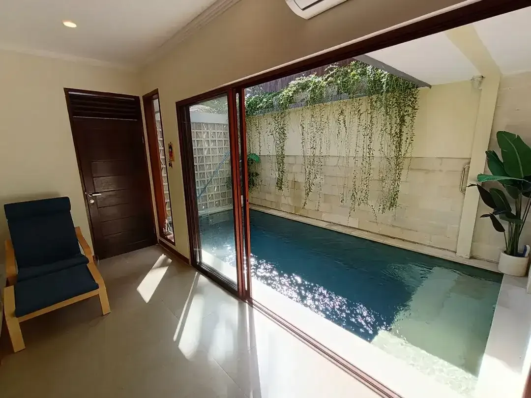 Dijual MURAH Vila Cantik Fully Furnished Siap Huni di Ungasan, One Gate System W Security - Image 2 of 10
