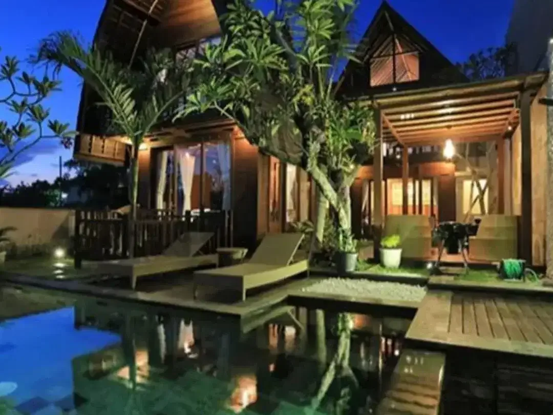VILLA  LUMBUNG 2 LANTAI DI SAKURA JIMBARAN - Image 2 of 10