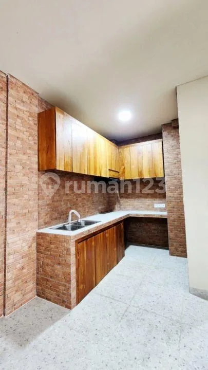 Brand New House For Sale & Rental - Prime Kerobokan Location - Image 3 of 4