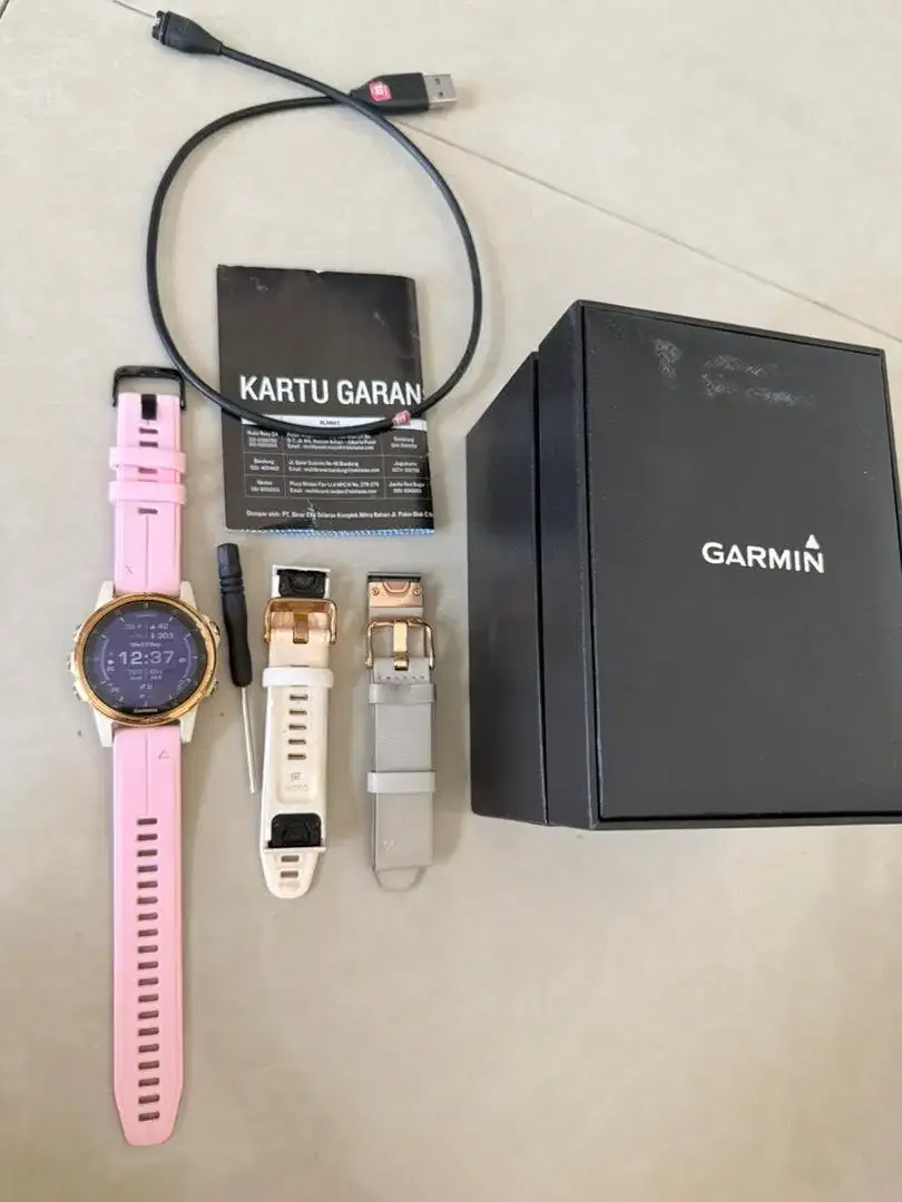 Dijual Jam tangan garmin fenix 5S plus second - Image 1 of 2