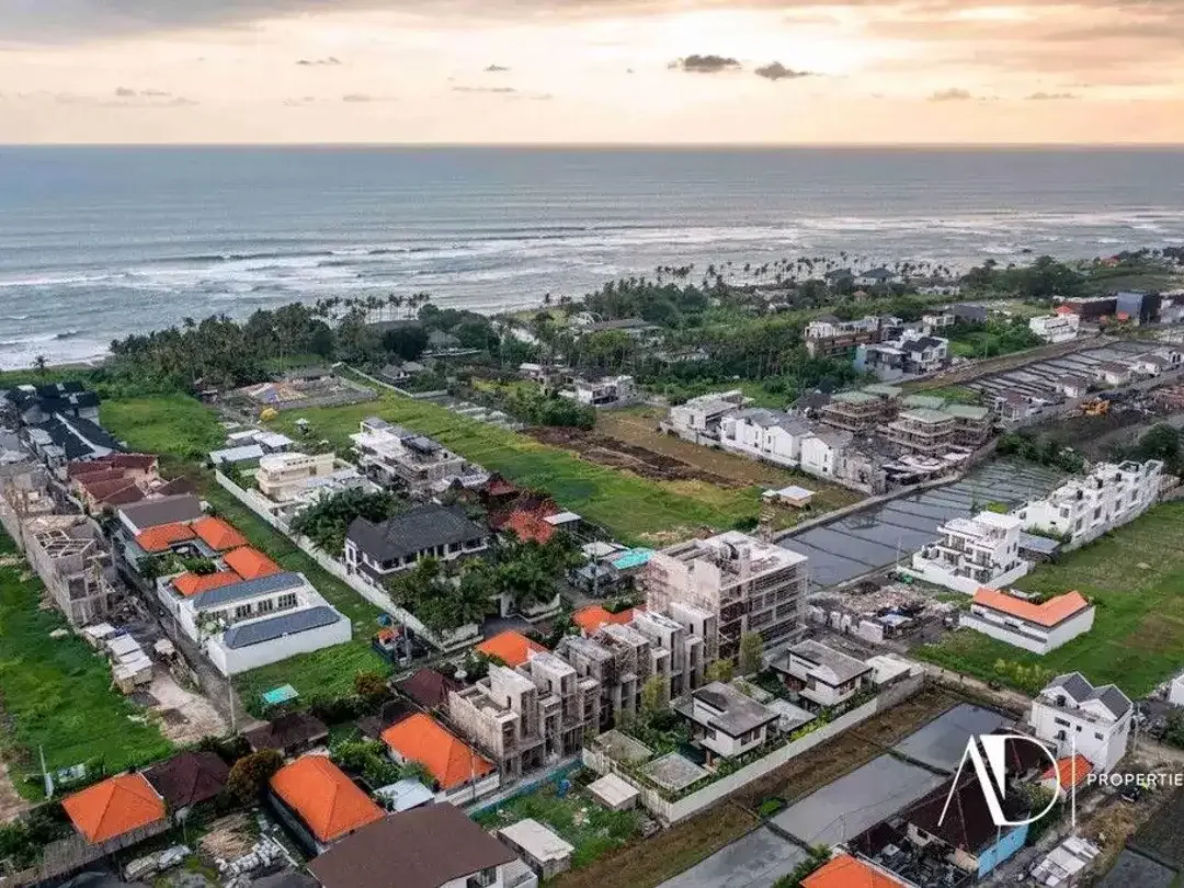 LEASEHOLD | CONTEMPORARY TROPICAL 3-BEDROOM VILLA NEAR SESEH BEACH - Image 9 of 10