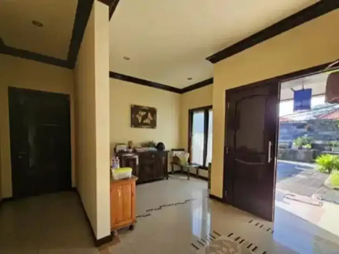 DIJUAL RUMAH DAN RUKO GANDENG DIKAWASAN DENPASAR BALI - Image 6 of 9
