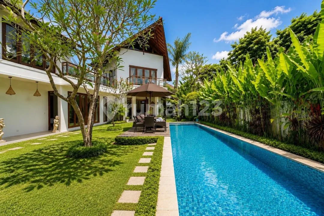 Rare 4-Bedroom Villa In Canggu - Peaceful,Spacious Move-In Ready! - Image 1 of 4