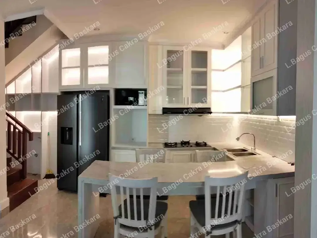 Disewakan Rumah 2 Lantai Full Furnished Minimalis Modern One Gate System Renon Denpasar Selatan - Image 3 of 10