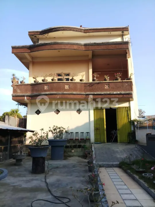 Ruko 3 Lantai Siap Huni, Lokasi Strategis Di Pinggir Jalan Besar Ruko - Image 3 of 4