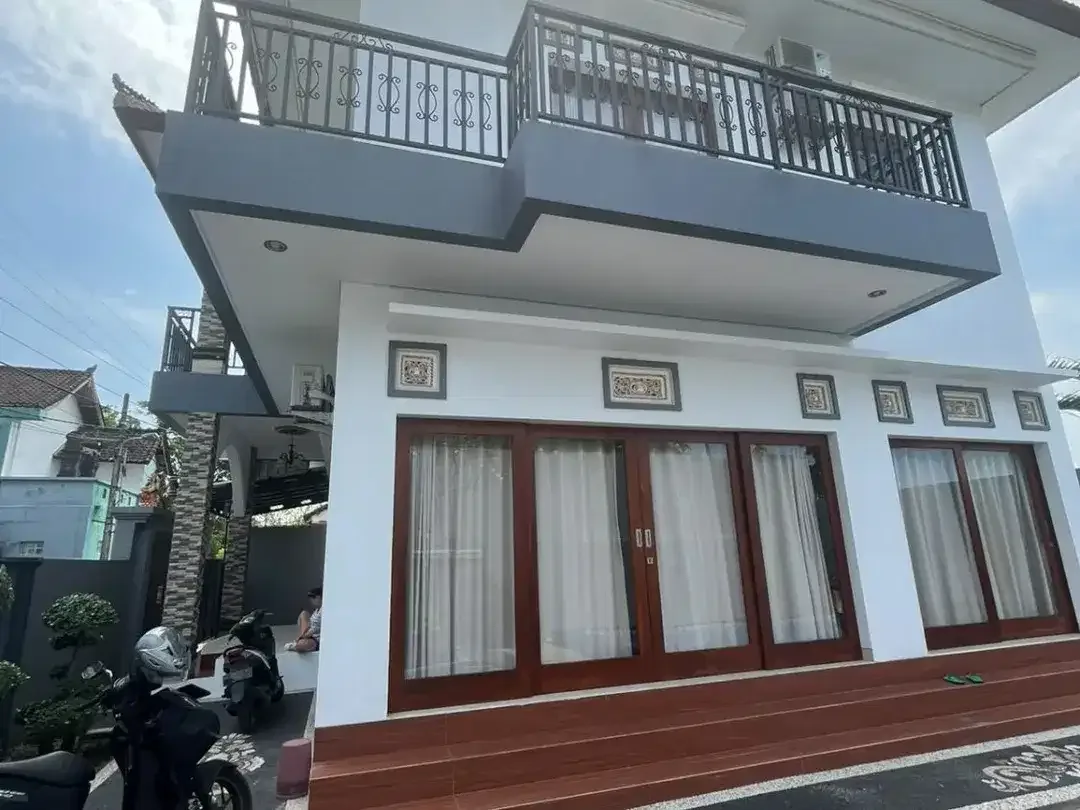 Spacious Fully Furnished 4-Bedroom Villa For Rent In Tanjung Benoa - Image 2 of 10