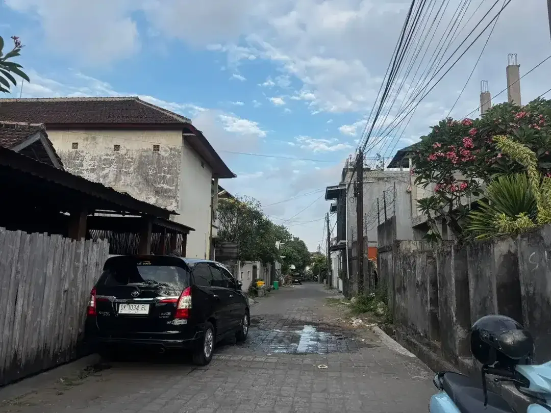 Dijual Tanah Bonus Bangunan 2 Lantai di Griya Abasan Denpasar Barat - Image 3 of 10