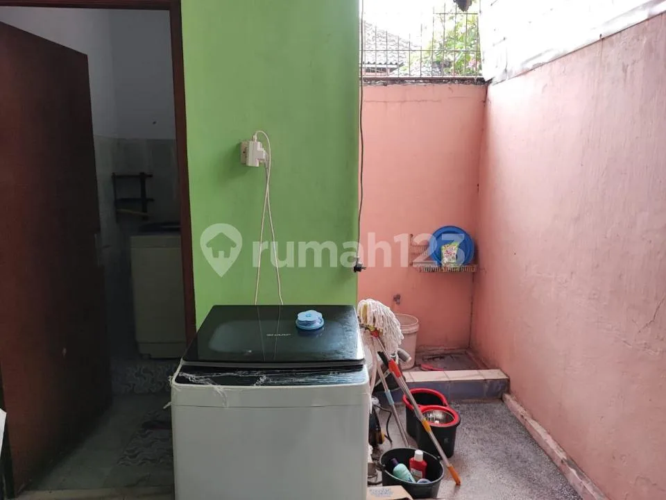 Butuh Uang Cepat 5 Kamar Tidur Rumah Minimalis - Image 1 of 4