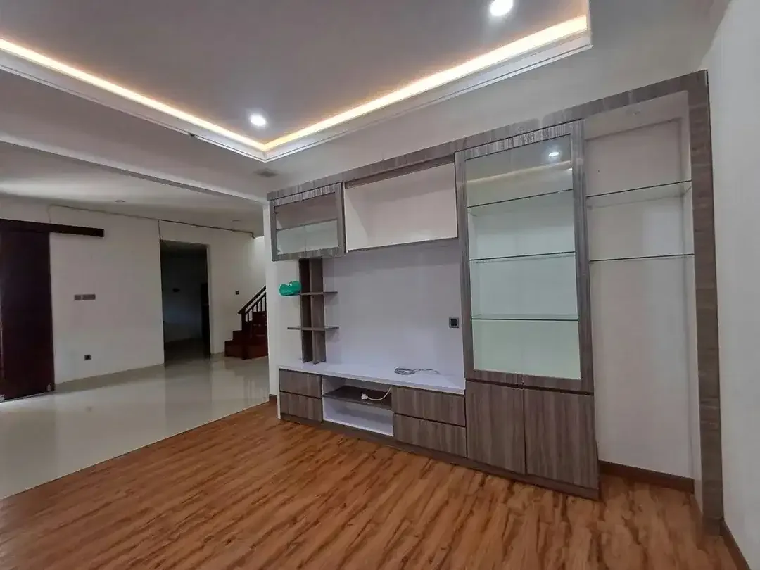 JUAL RUMAH SEMI VILLA RENO - Image 4 of 10
