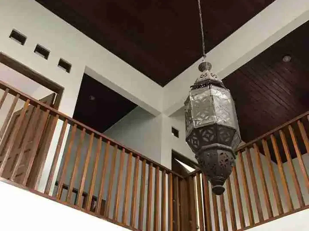 RUMAH LANTAI II DI KEROBOKAN BATUBIDAK BADUNG BALI - Image 9 of 9