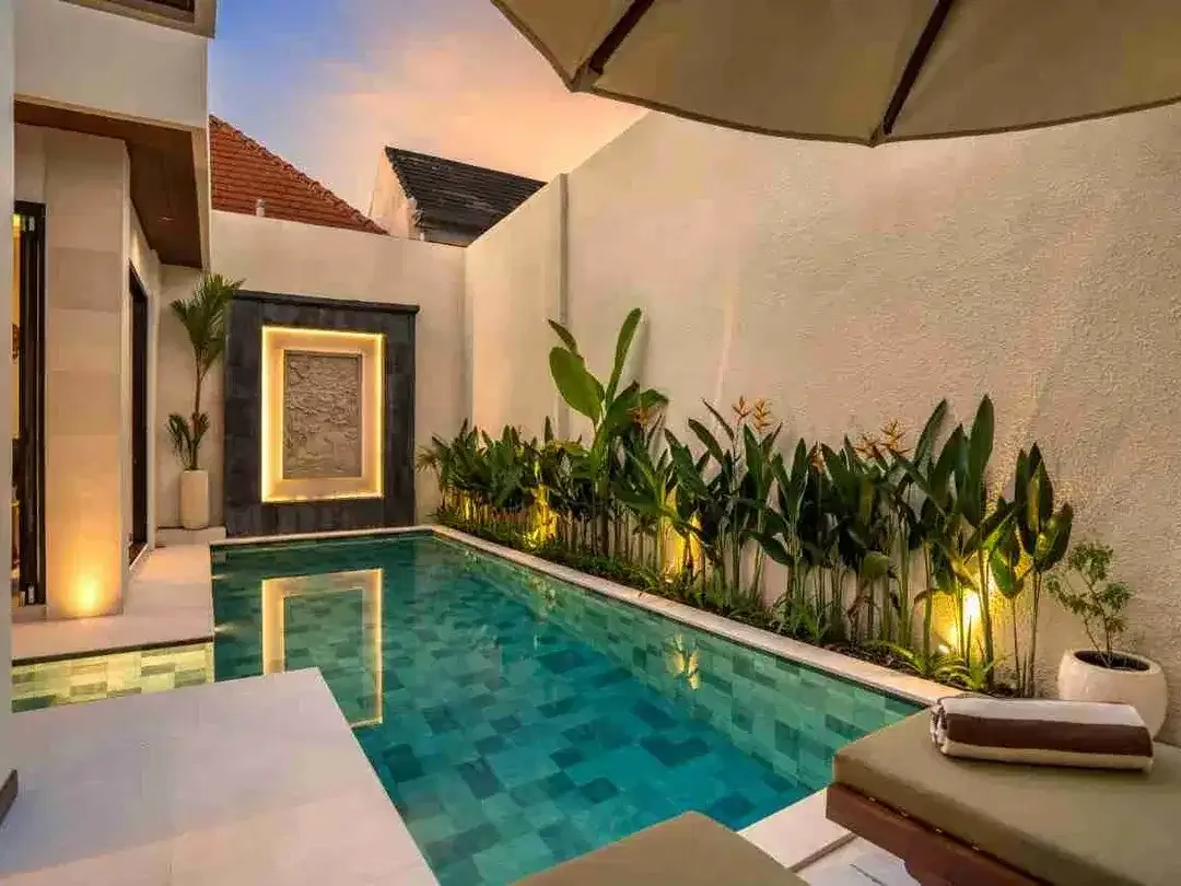 Vila Modern 3 Kamar Baru Siap Huni di Kerobokan Bali - Image 2 of 10